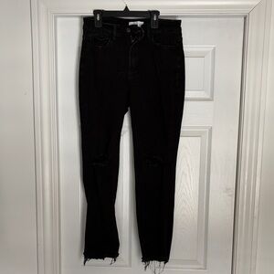 Chic Black Distressed Skinny Jeans